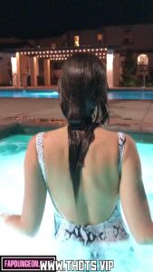 Moremolly Sexy Model Influencer Australian Bisexual Big Ass