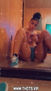 Cassaleyna Influencer Small Breasts Leaks Bisexual