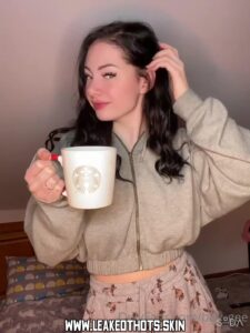 Bby_gee Busty Petite Black Hair Curvy Body Cutie Influencer