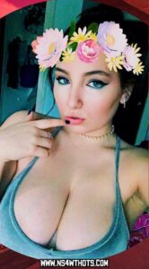 Lara Lemons Curvy Body Big Ass Huge Breasts Big Tits Teen